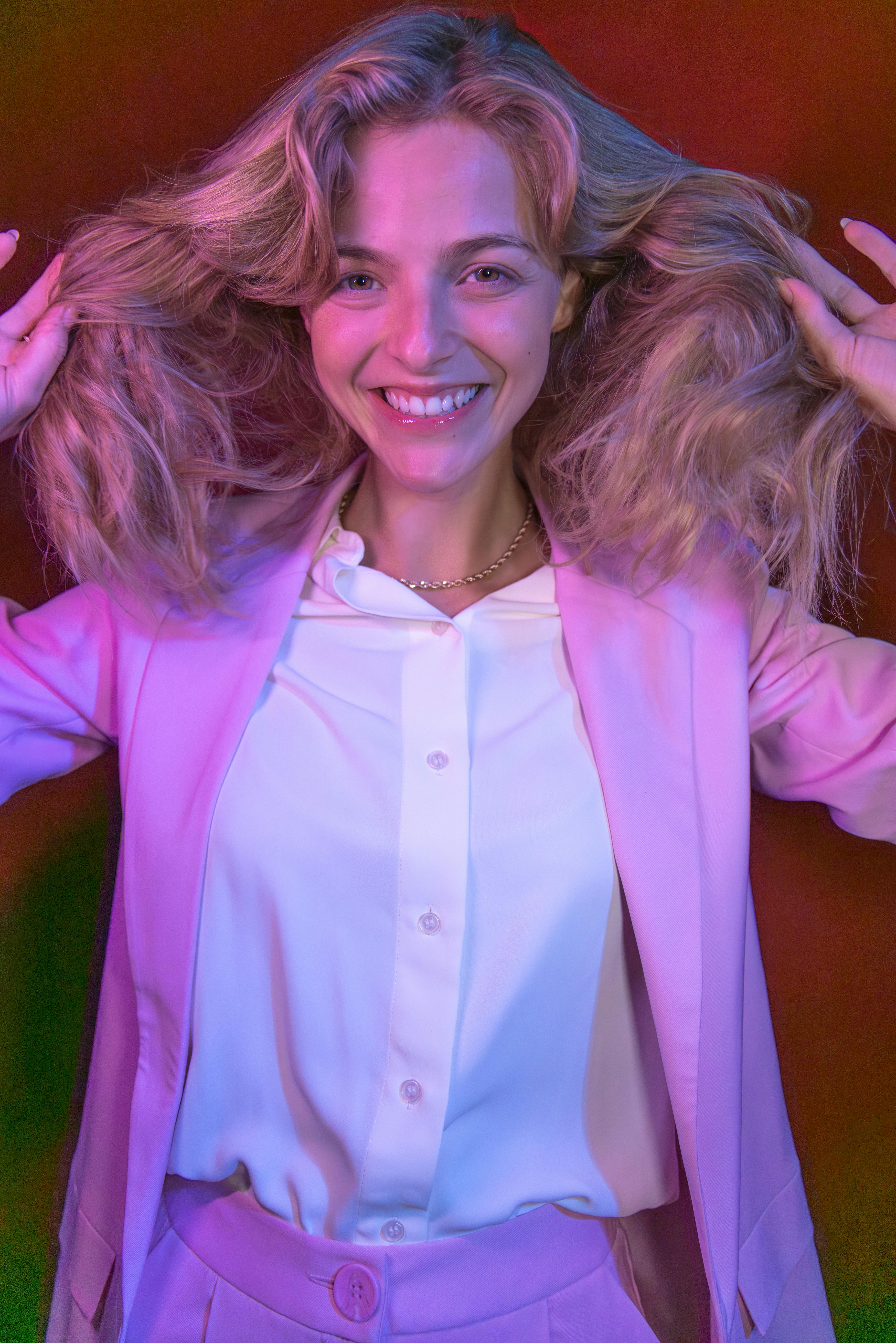 电影海报：霓虹边界