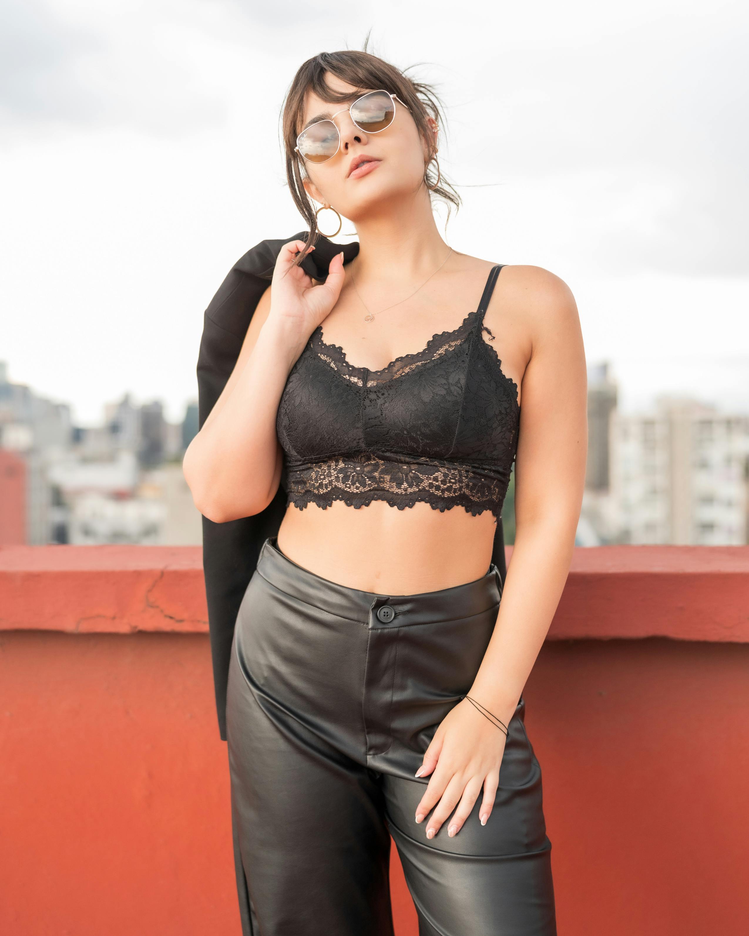 电视剧海报：暗网花园